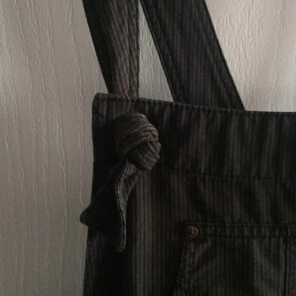 Free People Pinstripe Shortalls Shorts size 10 - Picture 5 of 7